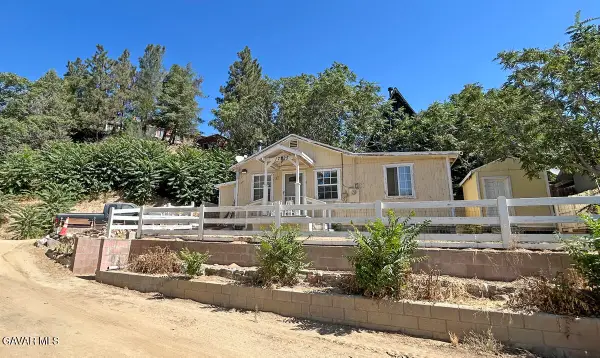 17725 Sierra, Lake Hughes, CA 93532