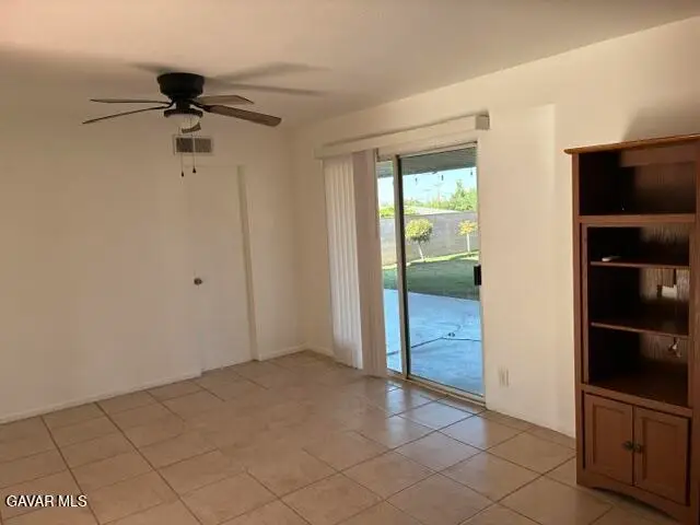 37442 4th Street, Palmdale, CA 93550 - #2