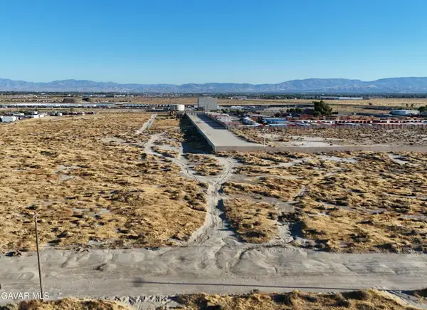 W Ave F-12, Lancaster, CA 93535
