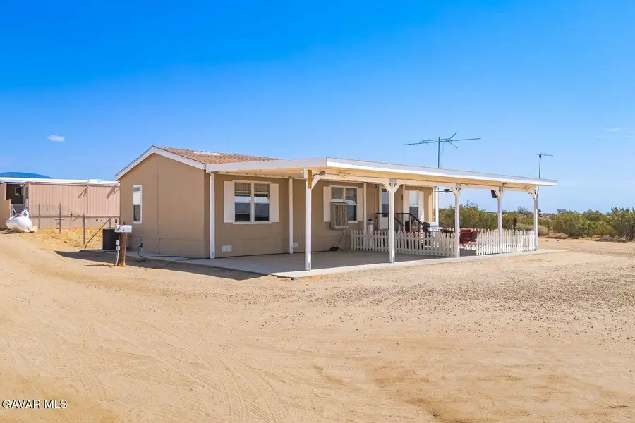 1346 W 218th Street, Rosamond, CA 93560 - #2