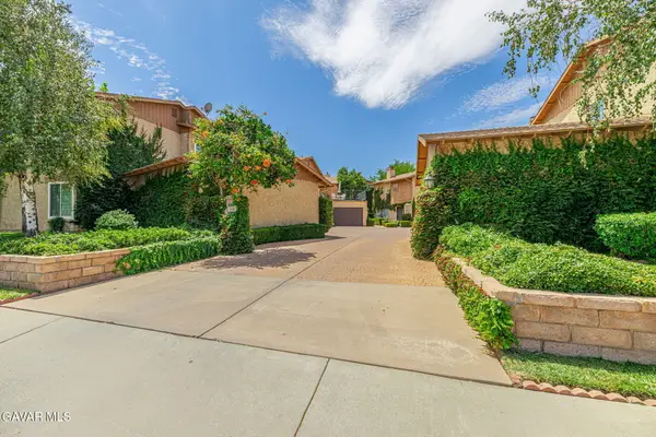 39203 W 10th Street, Palmdale, CA 93551