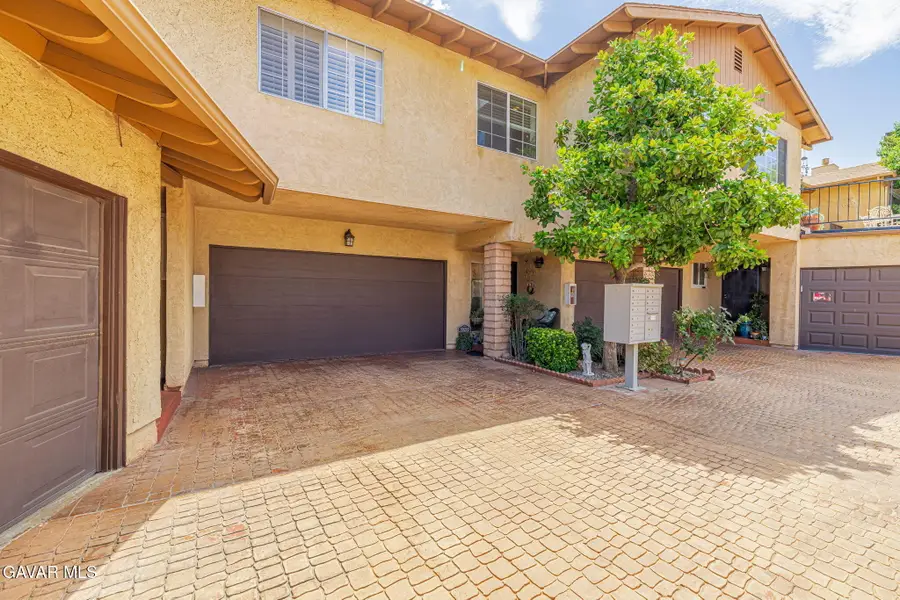 39203 W 10th Street, Palmdale, CA 93551 - #2