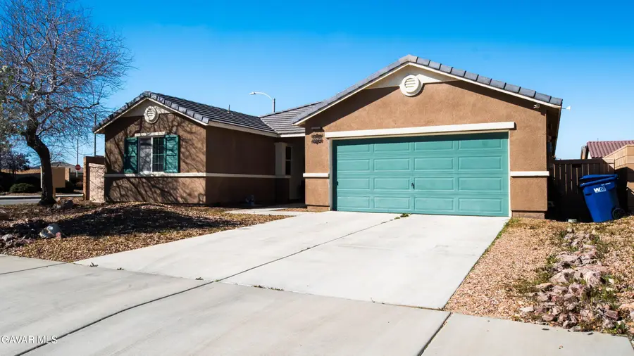 3525 E Avenue J3, Lancaster, CA 93535 - #2