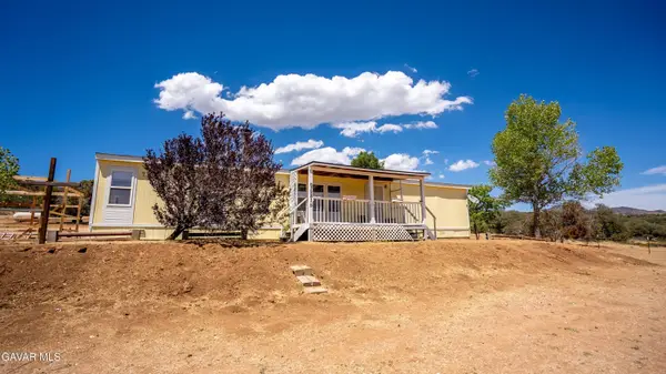 12815 Umtali Road, Tehachapi, CA 93561