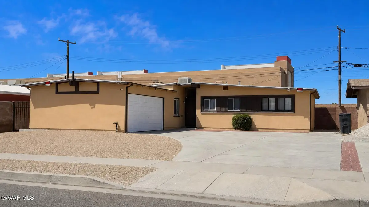 1023 W Avenue H1, Lancaster, CA 93534 - #1