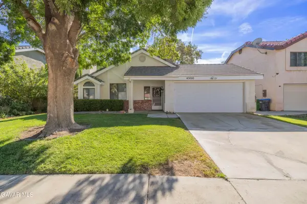 43000 Pearlwood Drive, Lancaster, CA 93536