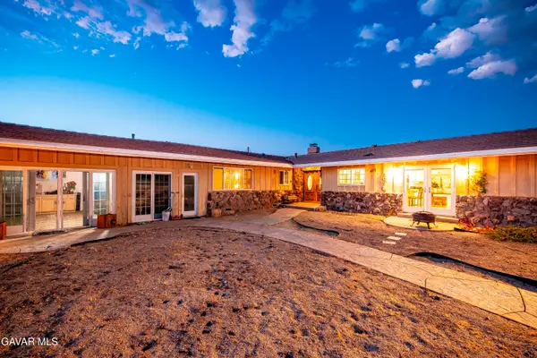 1032 W Avenue S14, Palmdale, CA 93551