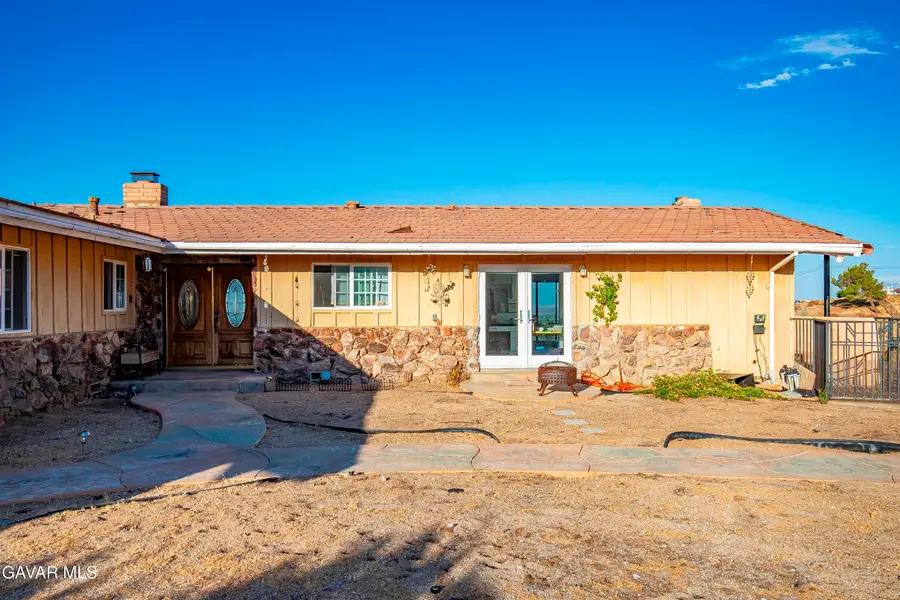 1032 W Avenue S14, Palmdale, CA 93551 - #3