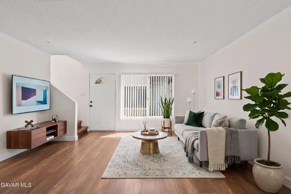 8800 Burnet Avenue #Unit 7, North Hills, CA 91343