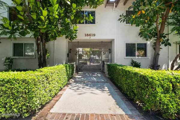 18619 Collins Street #Apt F30, Tarzana, CA 91356