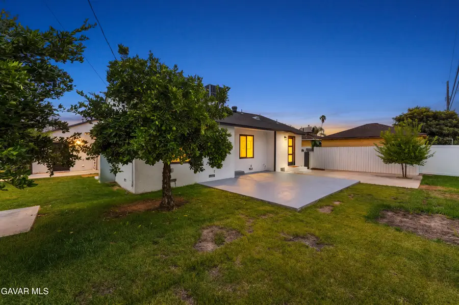 9753 Mercedes Avenue, Arleta, CA 91331 - #2