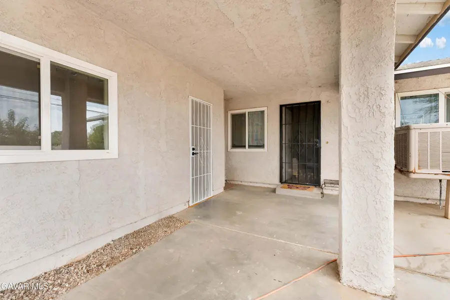 10004 E Avenue R 14, Littlerock, CA 93543 - #2