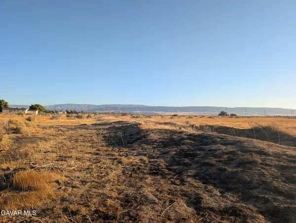 Vac/vic Avenue G11 & 57th St W, Lancaster, CA 93536