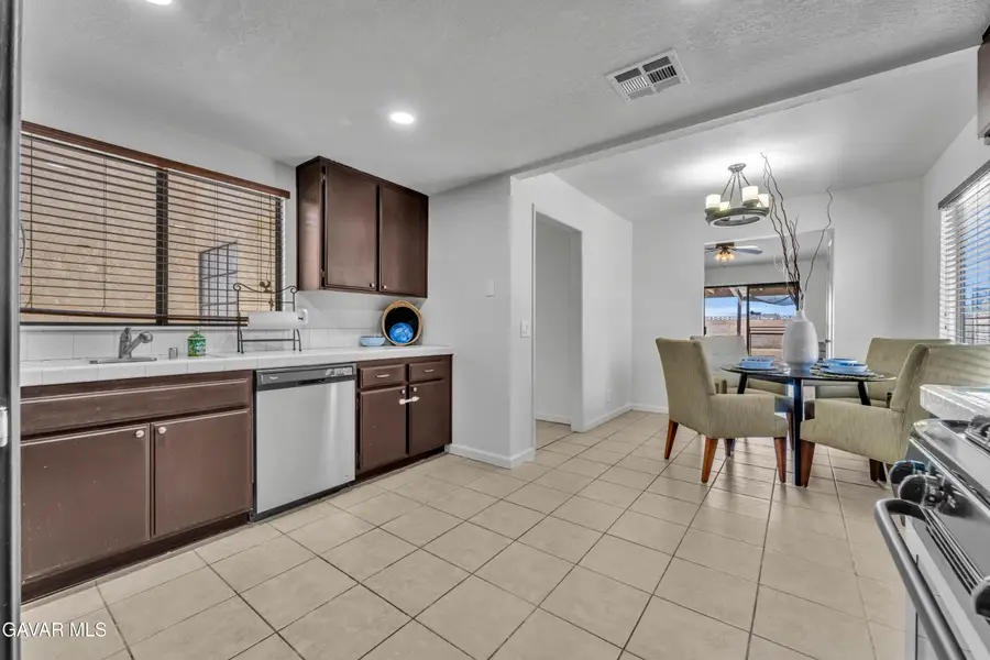 45115 18th Street, Lancaster, CA 93535 - #3
