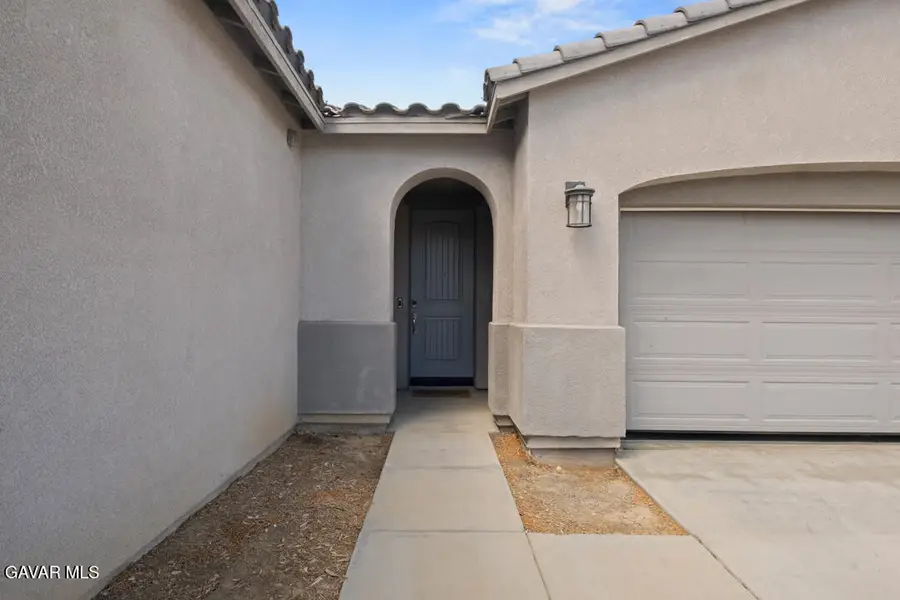 3927 Westbrook Avenue, Rosamond, CA 93560 - #2