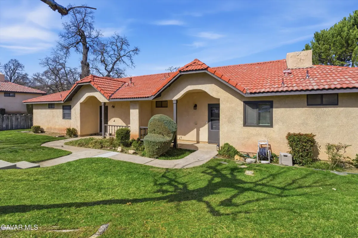 28881 Shannon Court #Apt 27, Tehachapi, CA 93561 - #1