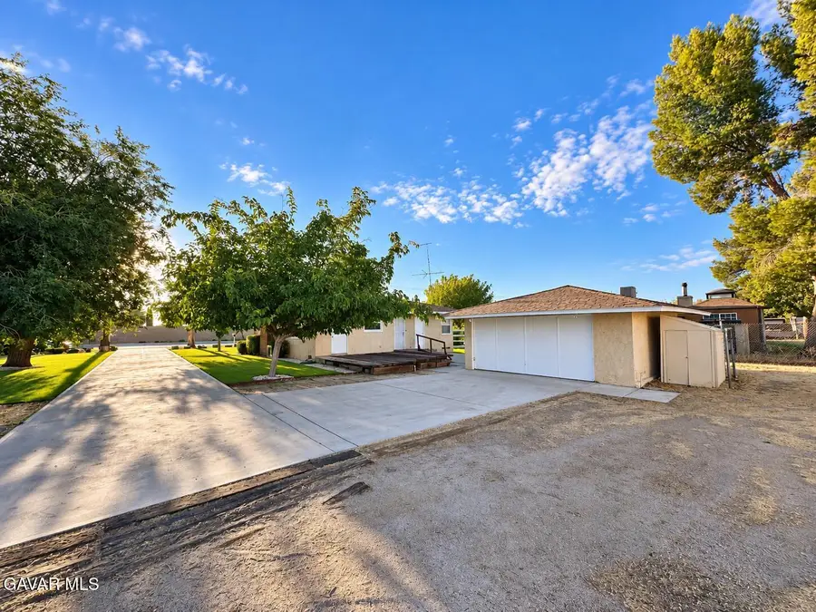 44654 20th Street, Lancaster, CA 93534 - #2