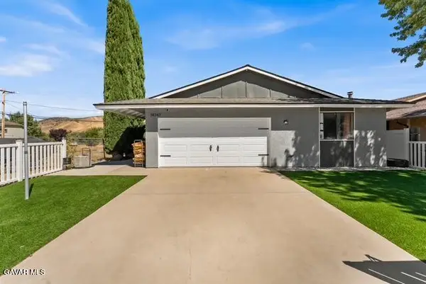 14747 Sandy Ridge Road, Lake Elizabeth, CA 93532