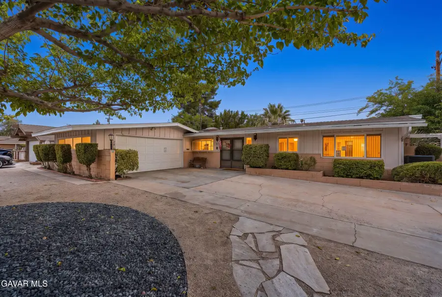 1152 E Avenue J1, Lancaster, CA 93535 - #2