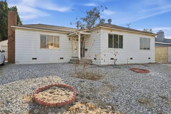 8118 Teesdale Avenue, North Hollywood, CA 91605