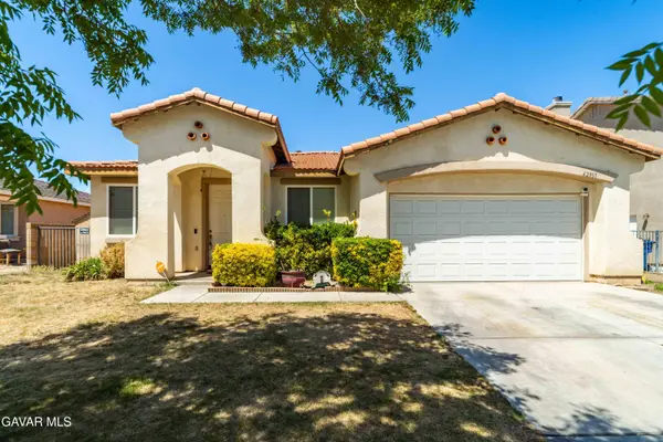 42955 Carpenter Drive, Lancaster, CA 93535