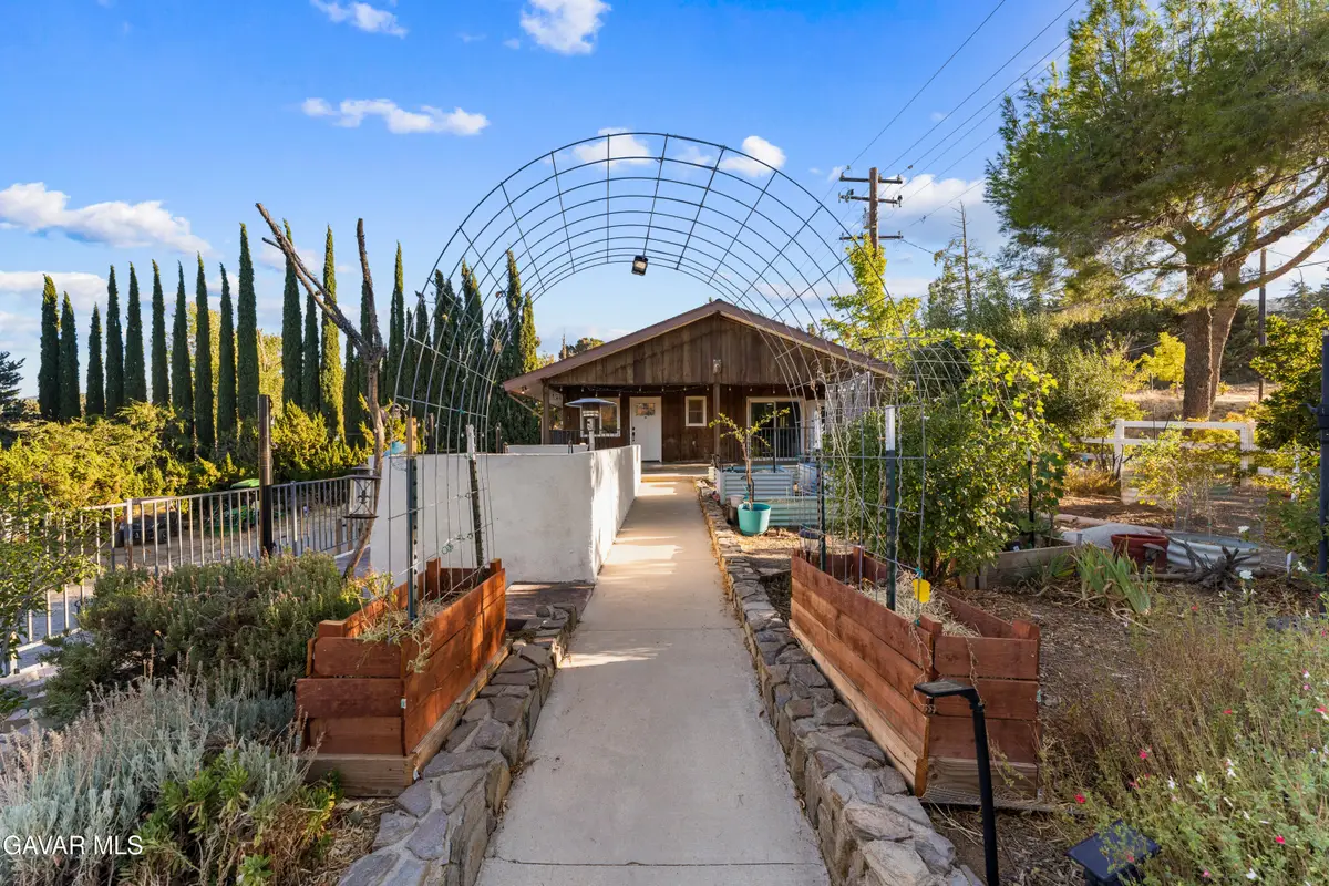 40016 90th Street, Leona Valley, CA 93551 - #1