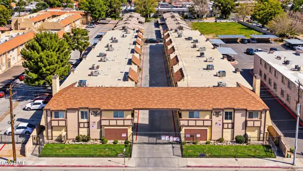 38710 E 10th Street #Apt 18, Palmdale, CA 93550