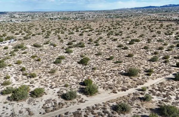 West St., Llano, CA 93544