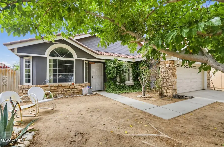 1048 Holloway Avenue, Rosamond, CA 93560 - #3