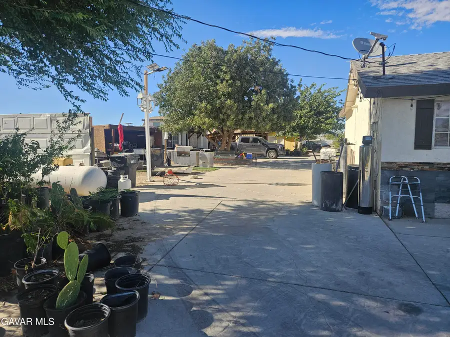 11313 E Avenue R8, Littlerock, CA 93543 - #3