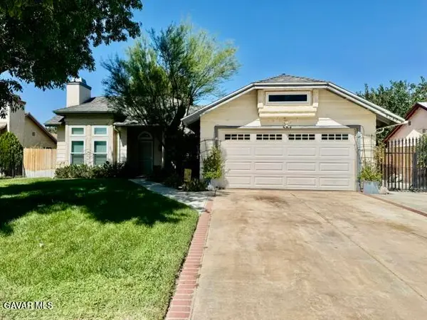 4049 Saddleback Road, Palmdale, CA 93552