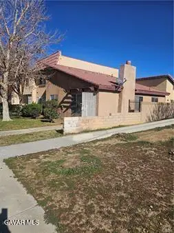 38000 E 17th Street #Apt 16, Palmdale, CA 93550