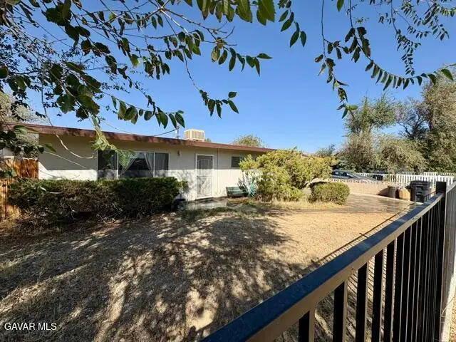 16025 P Street, Mojave, CA 93501 - #3