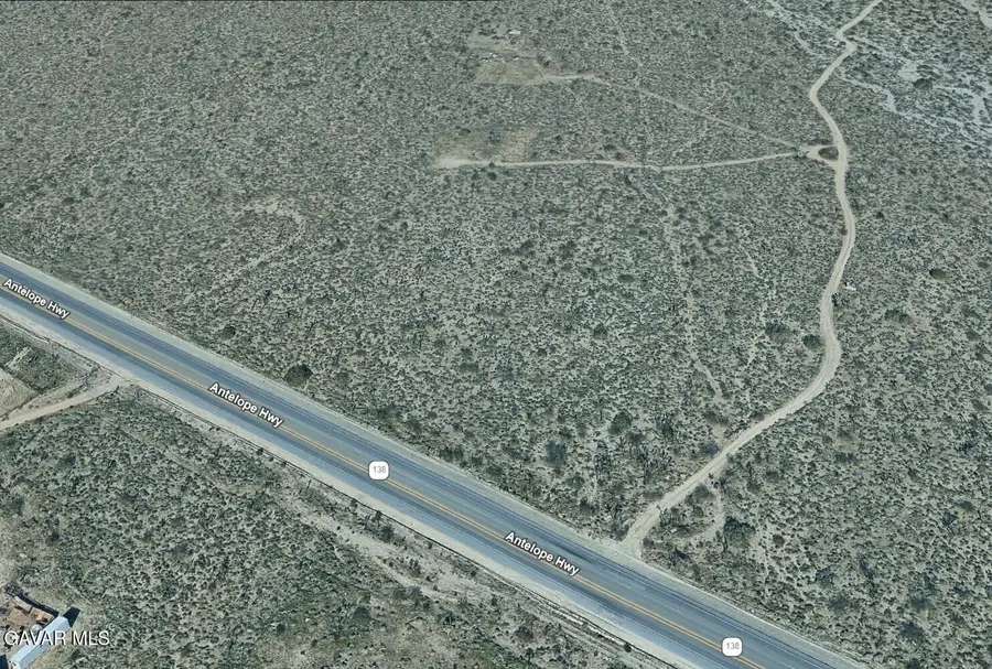 E 238th St E Street, Llano, CA 93544 - #2