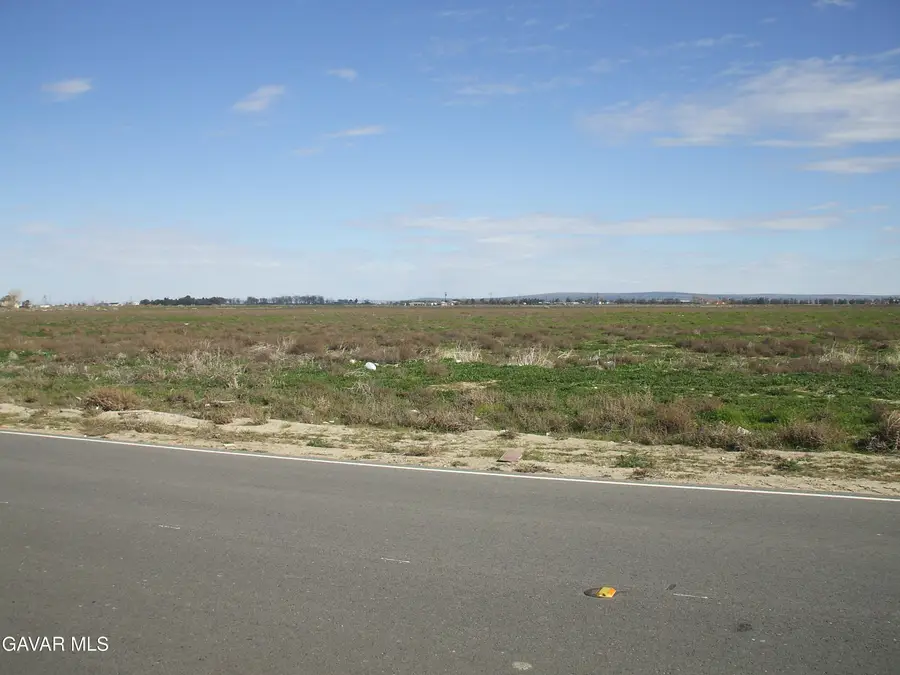 E 60th Ste And H 10 East Avenue, Lancaster, CA 93535 - #3