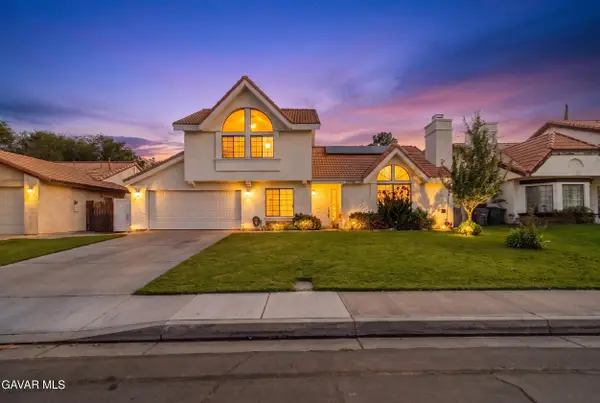 42502 52nd Street, Quartz Hill, CA 93536