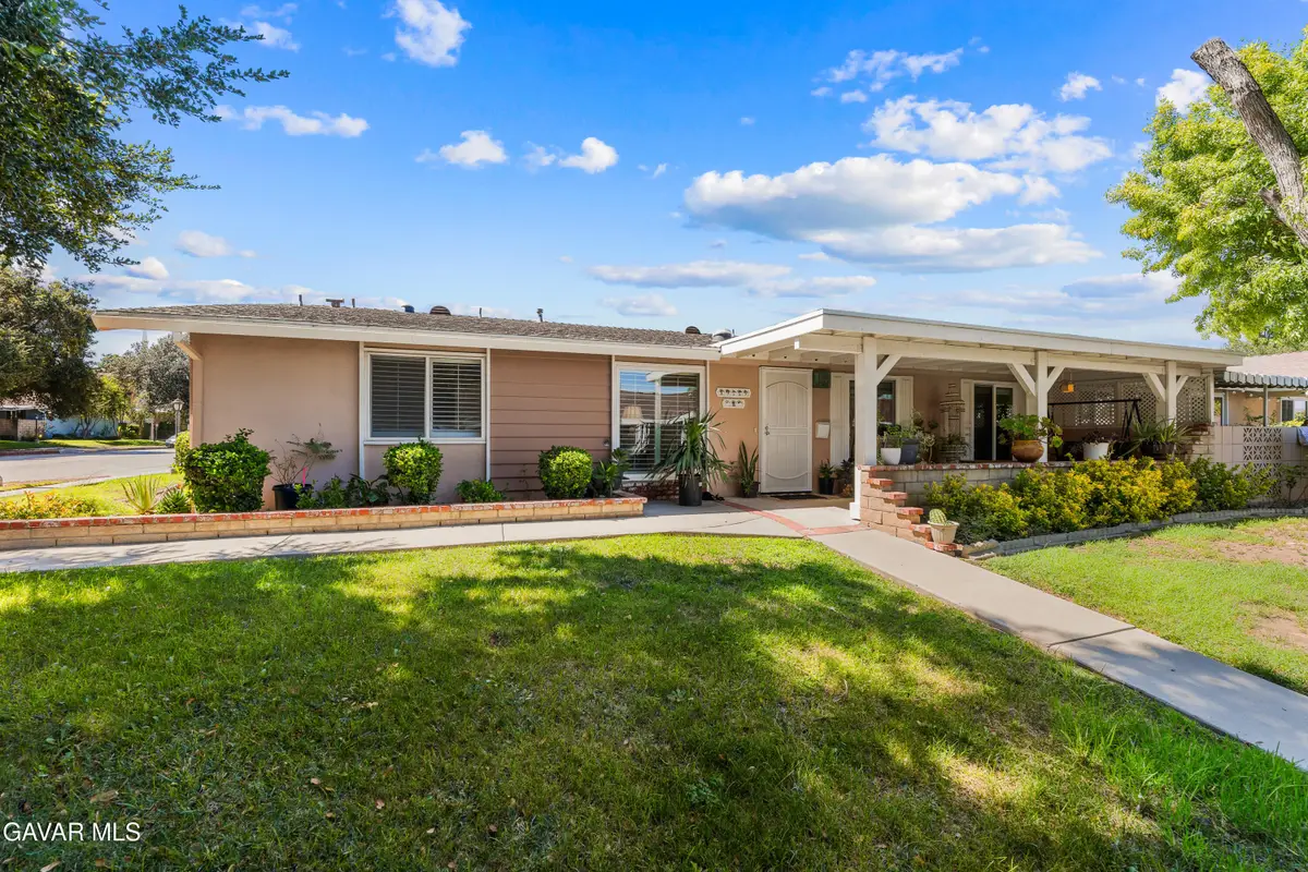 19229 Avenue Of The Oaks #Unit A, Santa Clarita, CA 91321 - #1