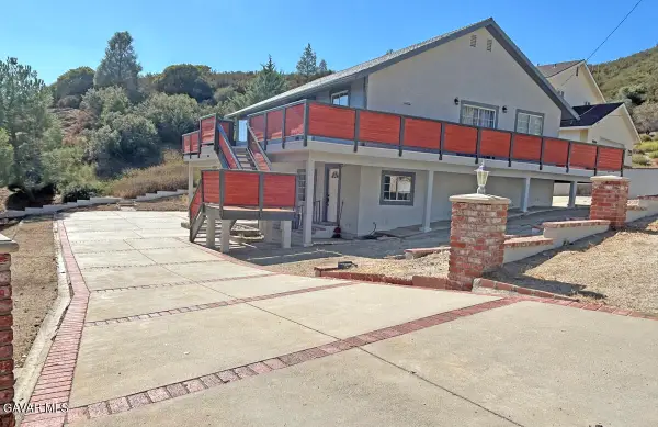 43837 Noblett Drive, Lake Hughes, CA 93532