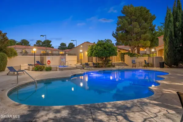 43465 30th Street #Unit 4, Lancaster, CA 93536