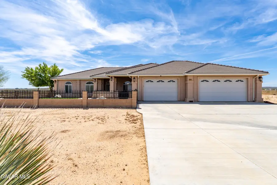 9828 Magnolia Avenue, California City, CA 93505 - #3