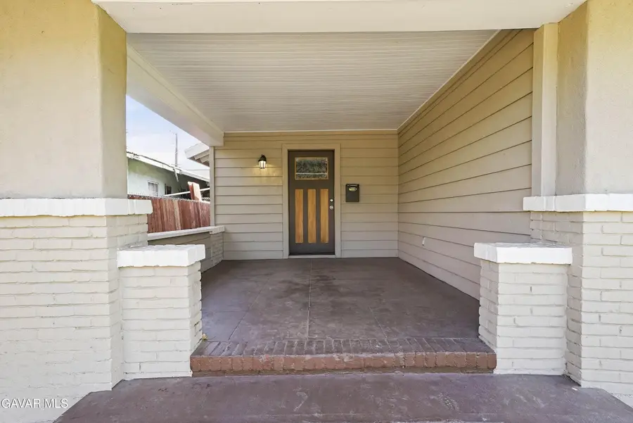 3006 5th Avenue, Los Angeles, CA 90018 - #3