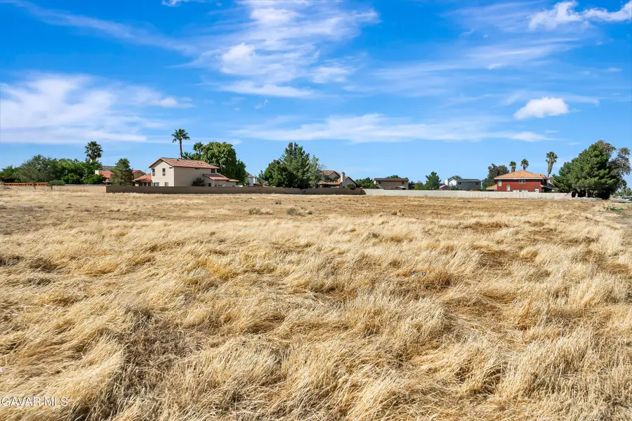 27th Ste 27th Ste/r15 Avenue # R15, Palmdale, CA 93550 - #3