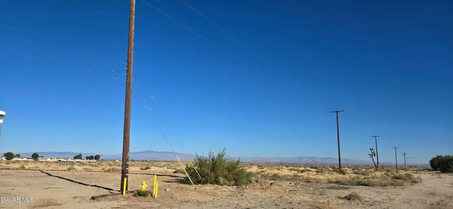 45400 E 28th Street, Lancaster, CA 93535 - #2