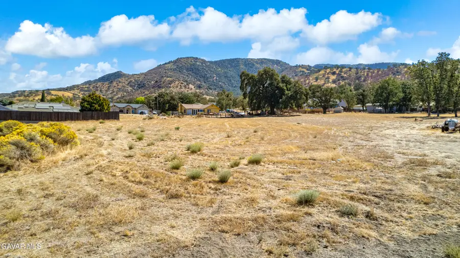 Kelso Court, Tehachapi, CA 93561 - #2