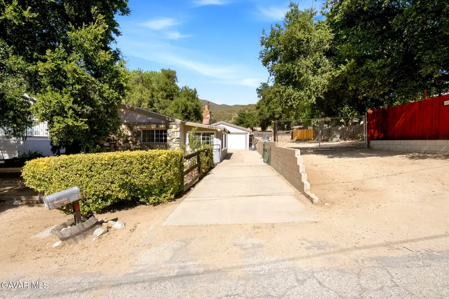 40213 Calle Rosalito, Green Valley, CA 91390 - #3