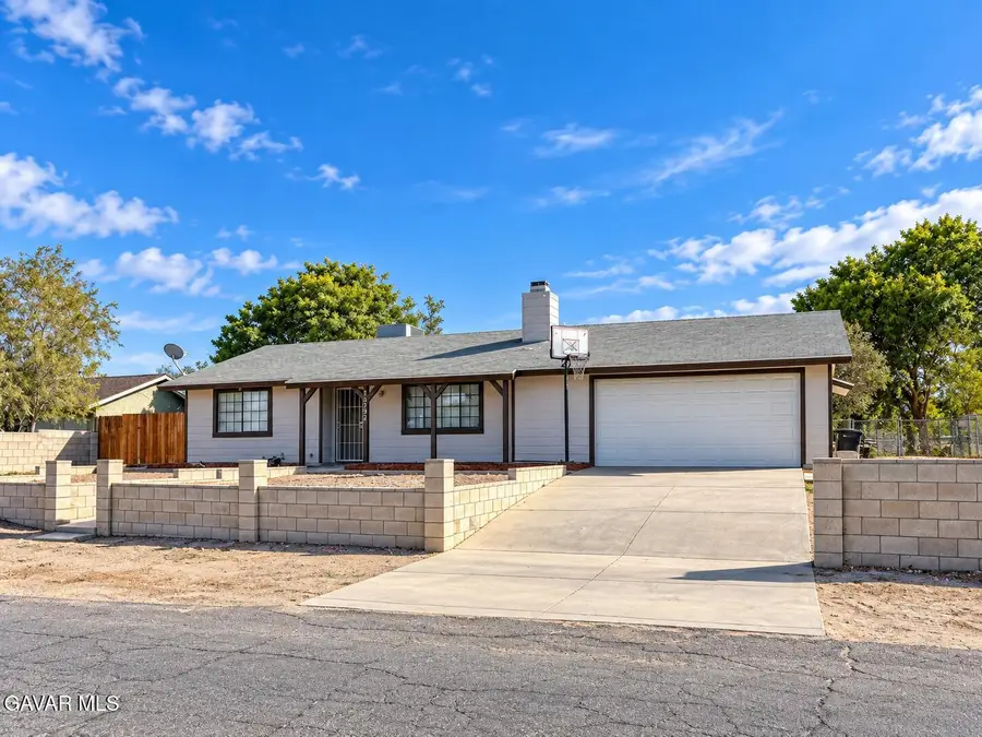 16792 Stagecoach Avenue, Lake Los Angeles, CA 93591 - #2