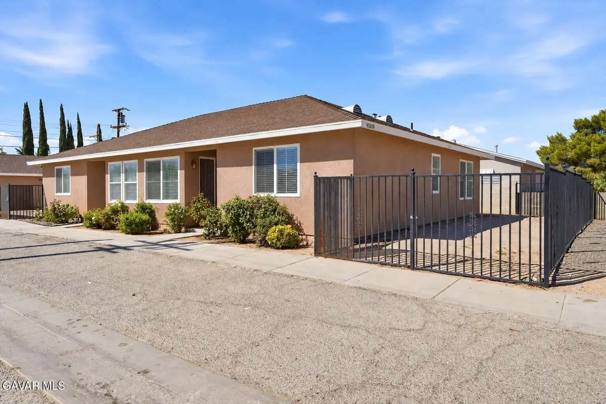 45019 Division Street, Lancaster, CA 93535 - #1
