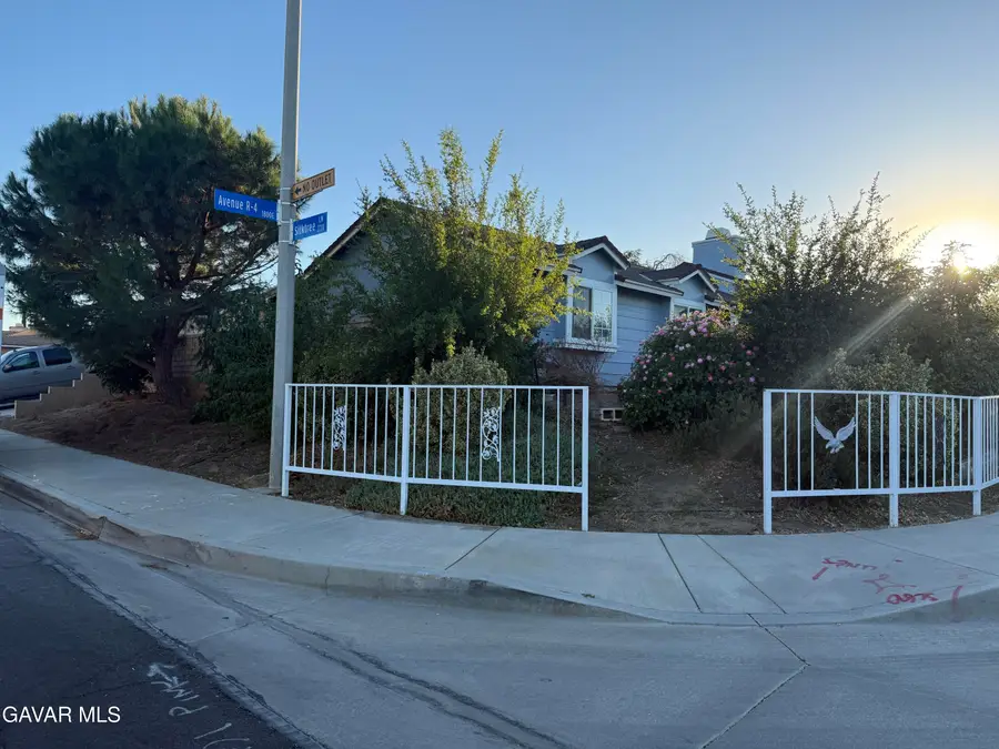 1816 E Avenue R-4, Palmdale, CA 93550 - #2