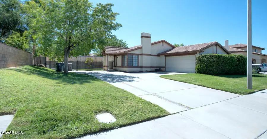 4540 Clear Springs Avenue, Palmdale, CA 93552 - #2