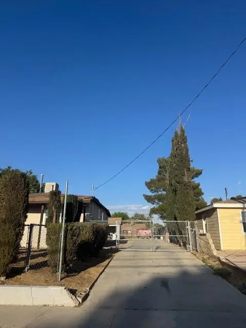 43427 Fairglen Road, Lancaster, CA 93535 - #2